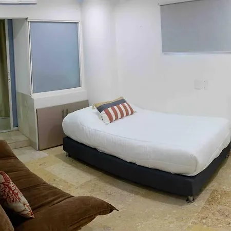 Luxury, Beachfront, Unique Location Ph Apartamento *