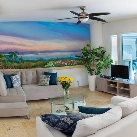 Luxury, Beachfront, Unique Location Ph Cartagena