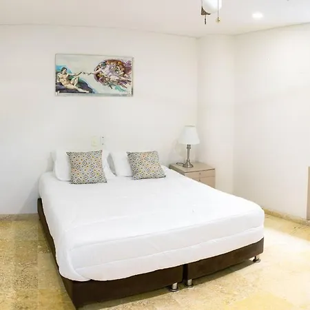 Apartamento Luxury, Beachfront, Unique Location Ph *